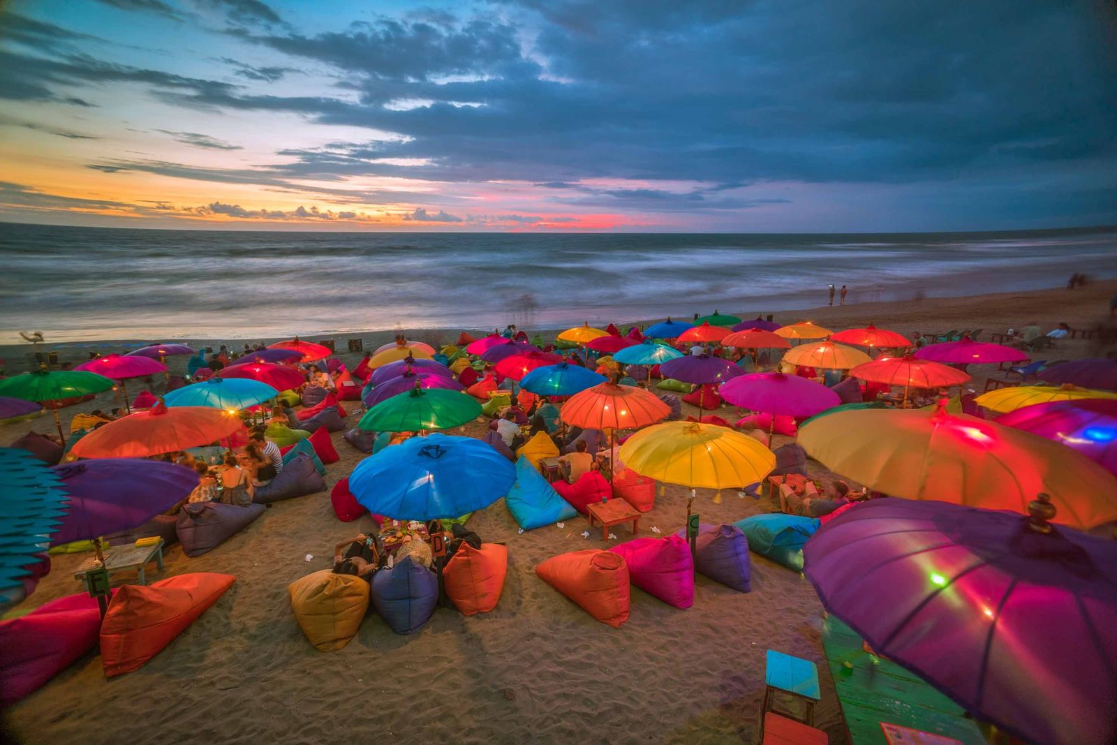 podiumnews.com-Nongkrong Nikmati Sunset di La Plancha 